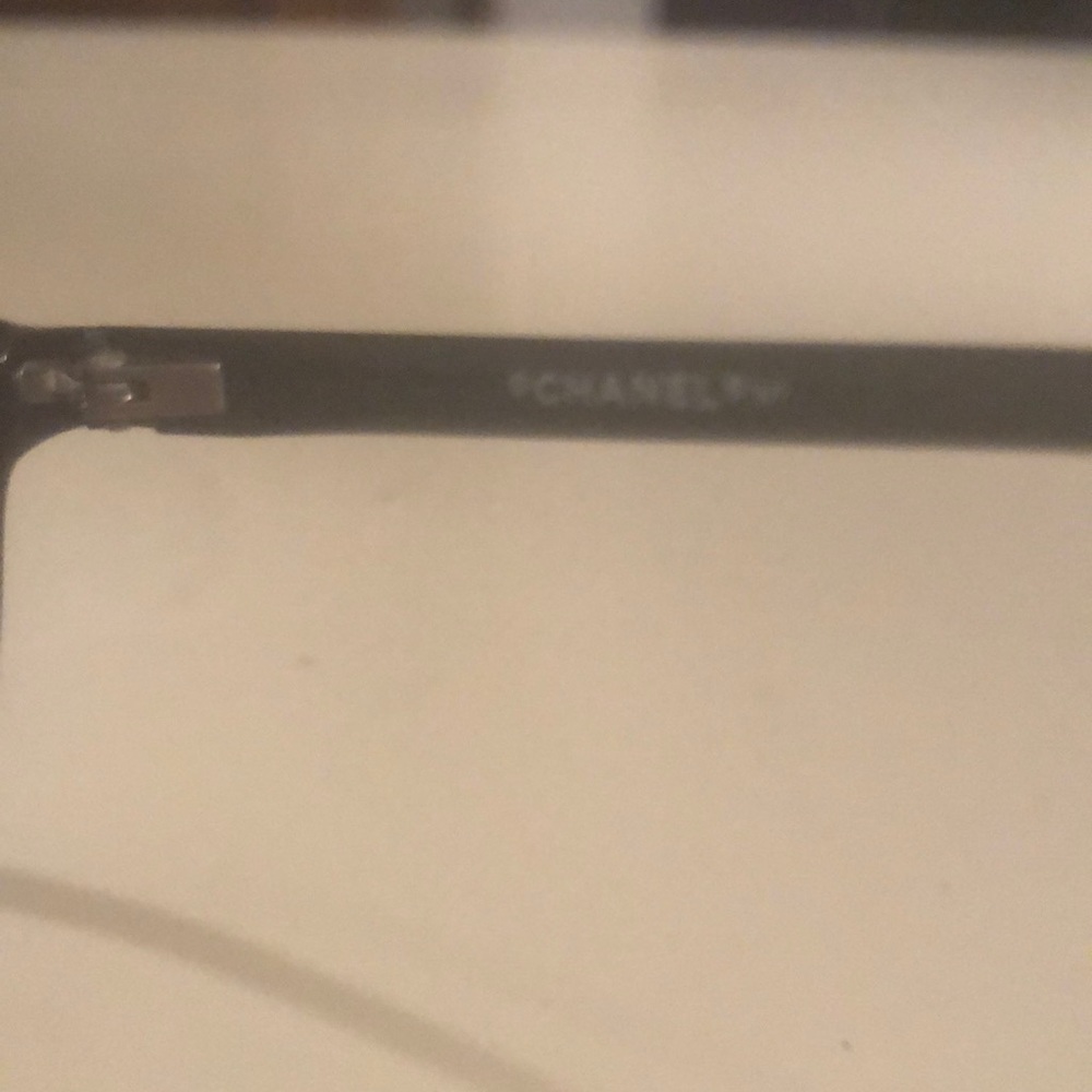 CHANEL-VERY PRETTY DAINTY THIN FRAME SUNGLASSES - Picture 6 of 10